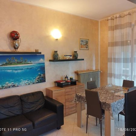 Vercelli Holiday House Турин Экстерьер фото
